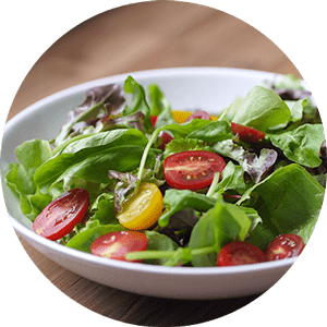Riempi il dosatore fino alla tacca e aggiungi semplicemente il liquido al pasto.